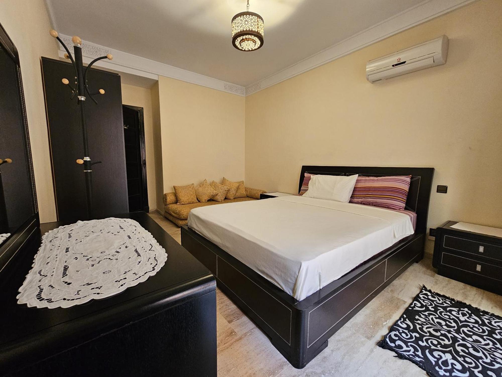 Appartement Douillet Au Centre Gueliz Маракеш Екстериор снимка